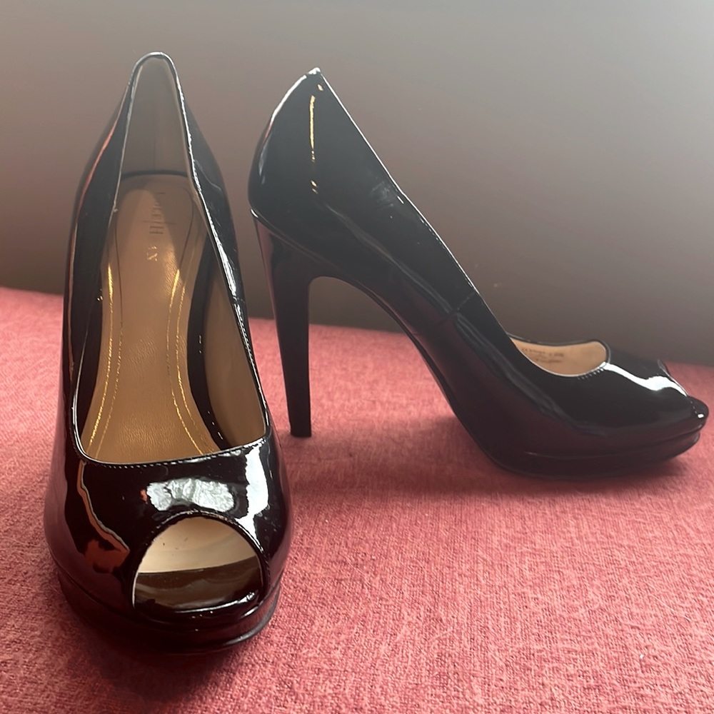Cole Hana Nike Air open toe black pattern leather with 4” heel size 9B